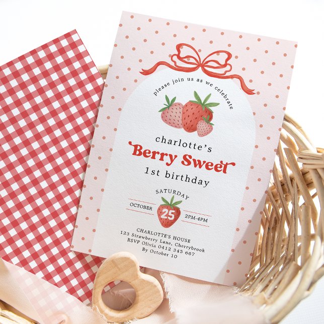 Berry Sweet Strawberry Red Bow Första födelsedag Inbjudningar (Skapare uppladdad)