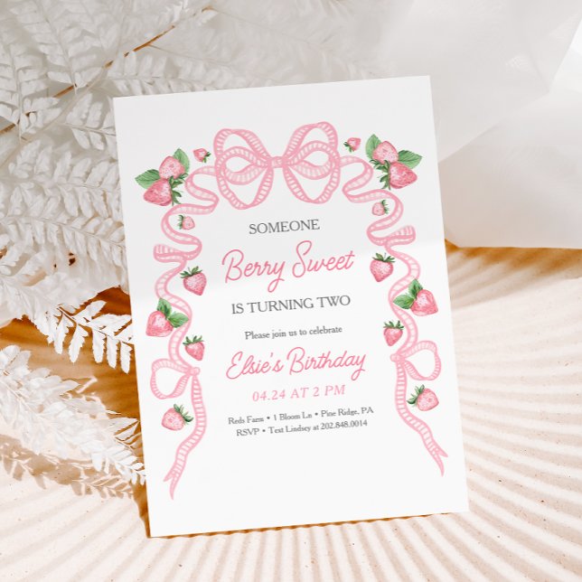 Berry Sweet Strawberry Rosa Bow Birthday Inbjudningar (Skapare uppladdad)