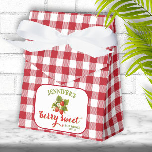 Berry Sweet Strawberry Theme Baby Shower Presentaskar