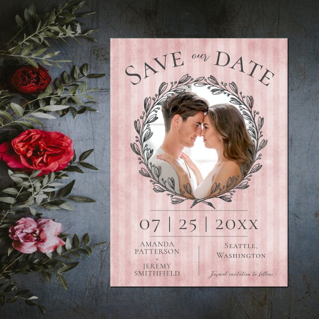 Berry Wandan och Rand Photo | ROSA Spara Datumet (Berry Wreath and Stripes Photo Save the Date - Pink)
