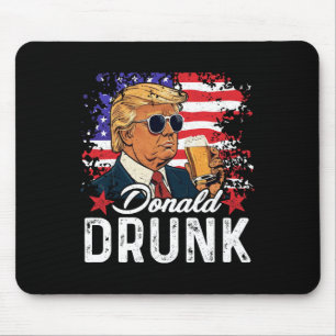 Berusad Trump Dricker Öl 4:e Juli Amerikansk Flagg Musmatta