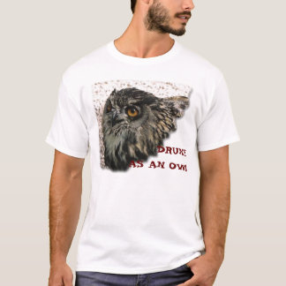BERUSAT SOM EN UGGLA T-SHIRT