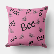 Bes mönster flyger över