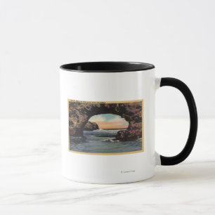 Beskåda av ärke- sten längs västra klippadrev mugg