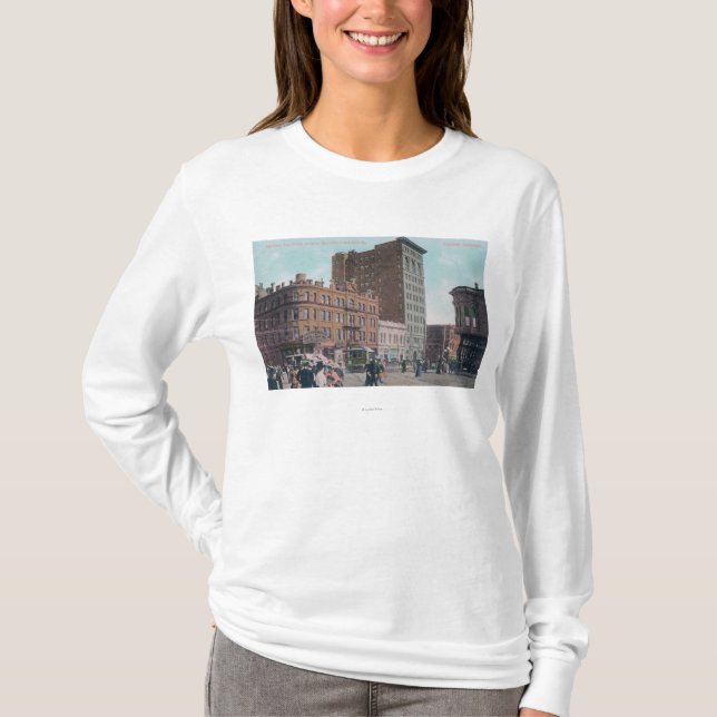 Beskåda av Broadway, 14th St, San Pablo Ave T-shirt (Framsida)