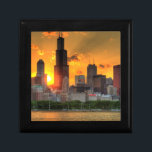 Beskåda av Chicago horisont från Adler Minnesask<br><div class="desc">Horisontsolnedgång för HDR Chicago</div>