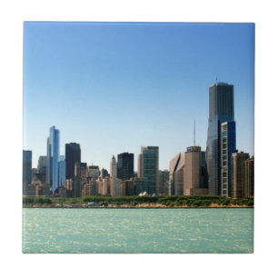 Beskåda av Chicago horisont vid Lake Michigan Kakelplatta