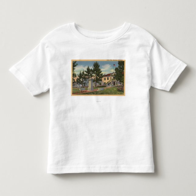 Beskåda av Colton Hall T-shirt (Framsida)