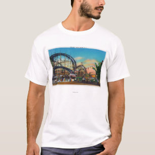 Beskåda av Cyclonerollercoasteren nr. 1 Tee
