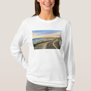 Beskåda av de långa sandsna på den York strande T-shirt