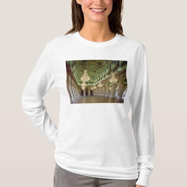 Beskåda av de stora Salle des-fetesna, efter 1871 Tee (Framsida)