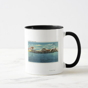 Beskåda av den Boston hamnen och den Boston fyren Mugg