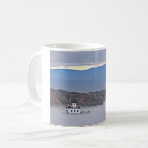 Beskåda av den Esopus ängfyren i dimman Kaffemugg