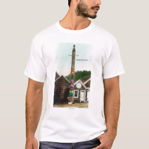 Beskåda av den korpsvarta TotempoleWrangellen, AK T-shirt