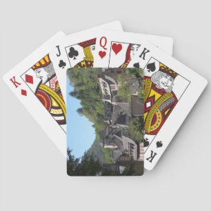 Beskåda av den medeltida byn (fotoet) spel kort