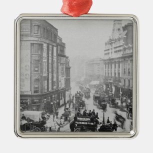 Beskåda av den Tottenham domstolvägen, c.1885 Julgransprydnad Metall