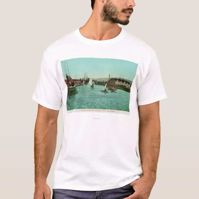 Beskåda av den vattenFrontRedwood staden, CA Tee (Framsida)