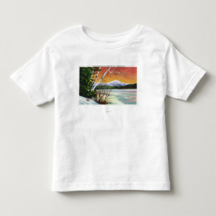 Beskåda av det Whiteface berg från sjön in Tee Shirt