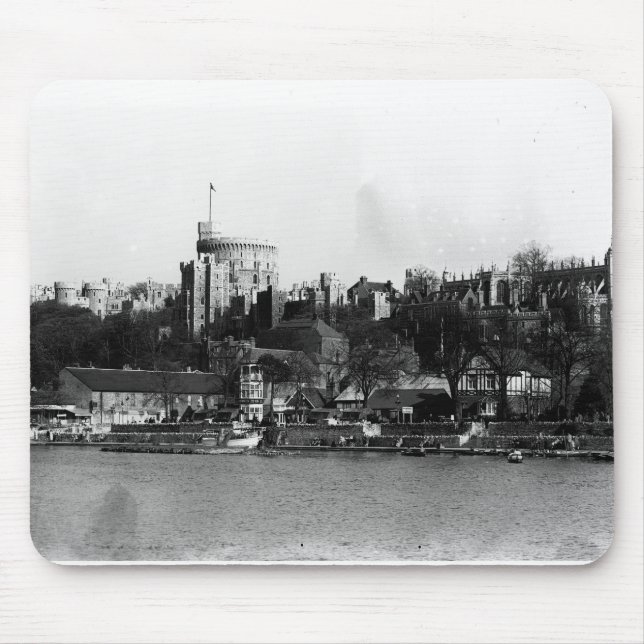 Beskåda av det Windsor slottet, över floden Thames Musmatta (Framsidan)