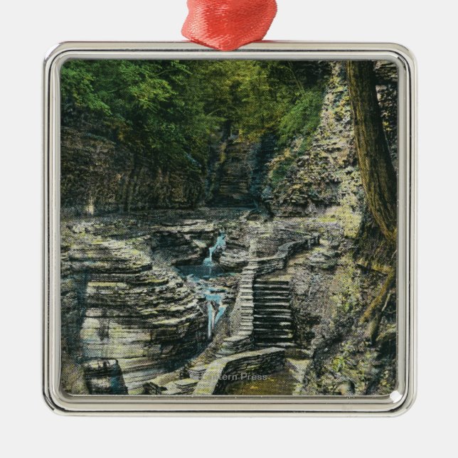 Beskåda av en upphängning överbryggar julgransprydnad metall (Framsidan)