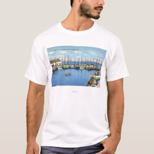 Beskåda av fiskeflotta i hamnen t shirt