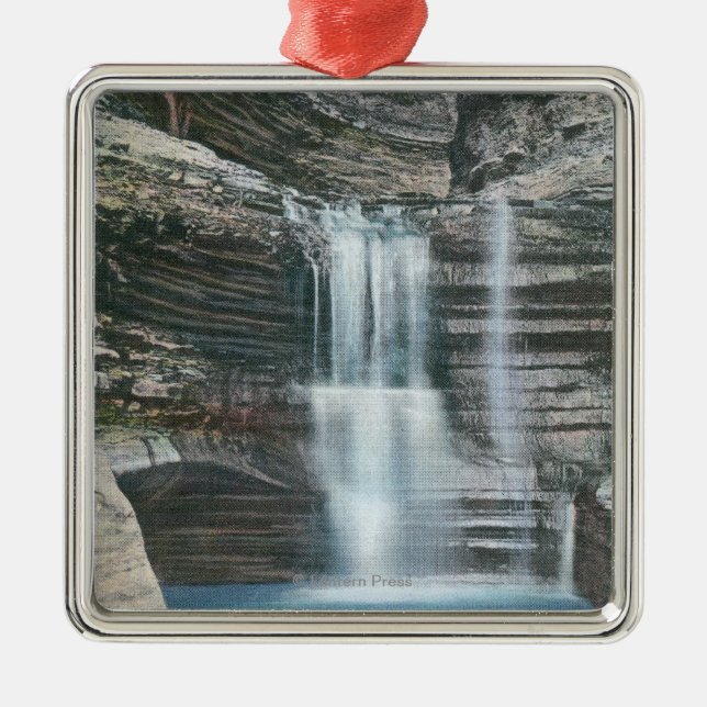 Beskåda av gardinkaskaden julgransprydnad metall (Framsidan)