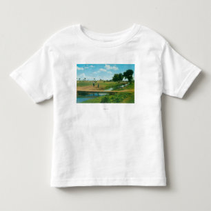 Beskåda av golfaren som slår boll t shirt