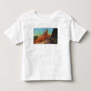 Beskåda av Gullivers slott och nya slingor T-shirt