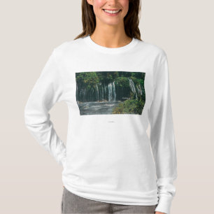 Beskåda av Mossbrae FallsShasta vårar, CA T Shirt