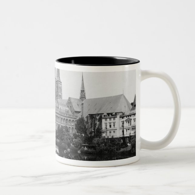 Beskåda av museet Två-Tonad mugg (Höger)