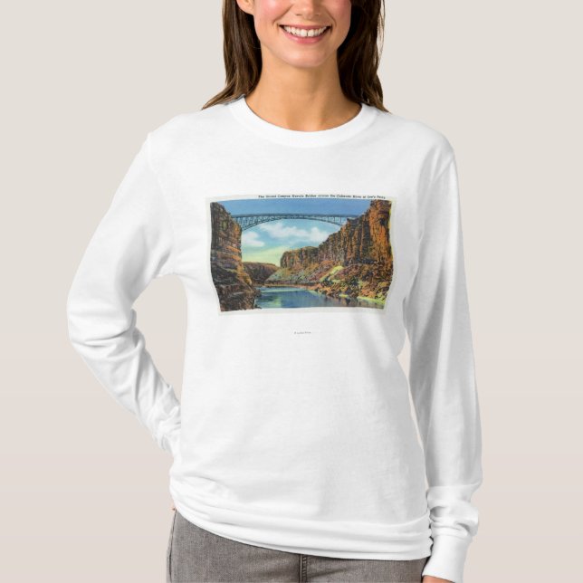 Beskåda av navajoen överbryggar på Lees färja Tee Shirt (Framsida)