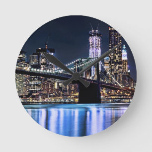 Beskåda av News York Brooklyn överbryggar Rund Klocka