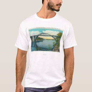 Beskåda av ny upphängning överbryggar t shirt