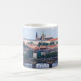 Beskåda av Prague från den Vyšehrad fästningen Kaffemugg