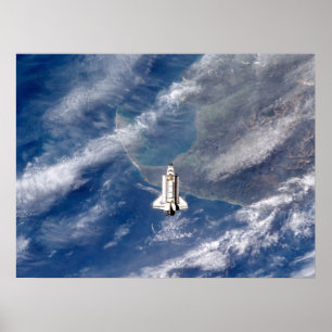 Beskåda av rymdfärjasträvan från ISS Poster