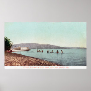 Beskåda av simmare på piratCoveClear sjön, CA Poster