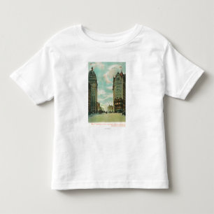 Beskåda av skyscraper som det överlevde 1906 t-shirt