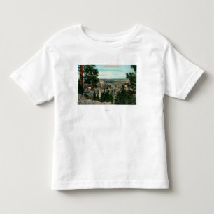 Beskåda av stad till och med träden t shirt