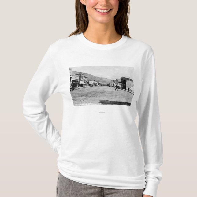Beskåda av stugaaveny tee (Framsida)