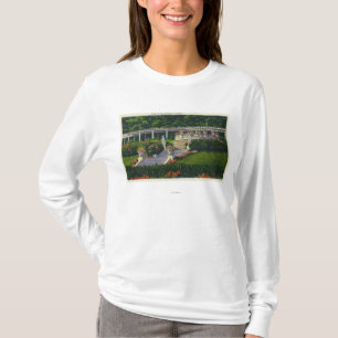 Beskåda av trädgårdarna på Yaddo T-shirt