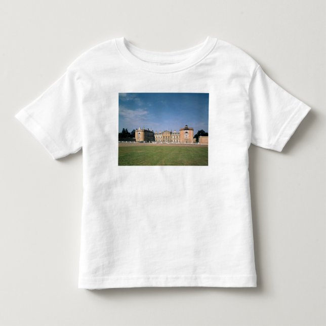 Beskåda av väster beklär, byggt om 1746-61 tee (Framsida)