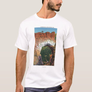 Beskåda av Victorianbågen T-shirt