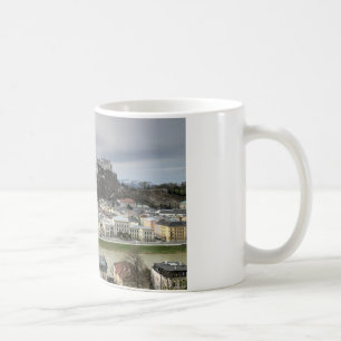 Beskåda över Salzburg Österrike Kaffemugg