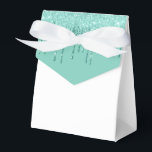 Beskrivningsboxen Glitter Drip Party Presentaskar<br><div class="desc">Partikelrutan visas med ett vattendrag färg faux glitter drop-utskrift på framsidan. Perfekt för behandling av gåva ge. Anpassa det här objektet eller köp som det är. Tips! Lägg till dina underbara behandlingar och lägg till ett sött band. Licensierad utskrift</div>