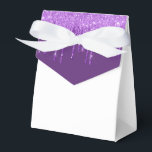 Beskrivningsboxen Glitter Drip Party Presentaskar<br><div class="desc">Partikelrutan visas med en lila färg faux glitter drop-utskrift på framsidan. Perfekt för behandling av gåva ge. Anpassa det här objektet eller köp som det är. Tips! Lägg till dina underbara behandlingar och lägg till ett sött band. Licensierad utskrift</div>