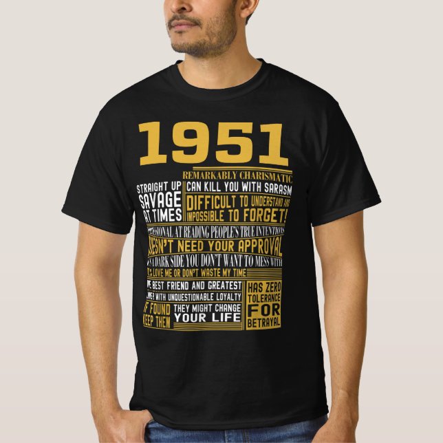 Best Born 1951 Facts for Manar, Womens, Bday Gif T Shirt (Framsida)