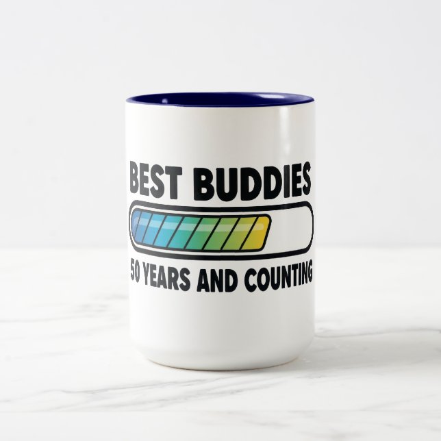 Best Buddies 50 Years and Counting Två-Tonad Mugg (Center)
