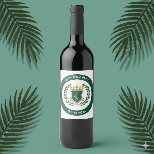 Best Day Ever Wedding Monogram Green Gold Crest Vinflaska Etikett (Best Day Ever Label)