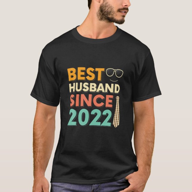 Best Husband Since 2022 1St Wedding Anniversary T Shirt (Framsida)