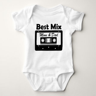 Best Mix Mom and Dad Baby Shower Gift  T Shirt